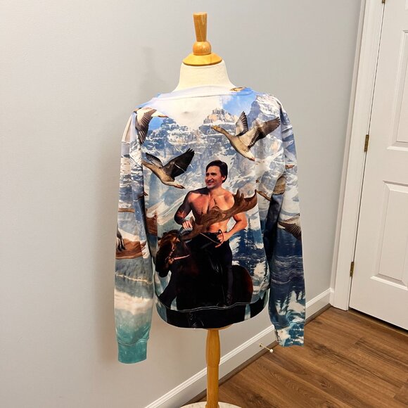 Shelfies Moosin' Trudeau Sweater Canadian Novelty Sweatshirt Sz L - Picture 9 of 9